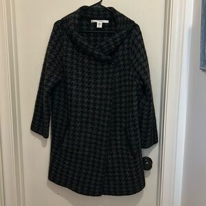 Houndstooth black and gray coatigan